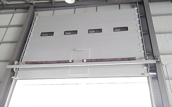 德令哈工业滑升门