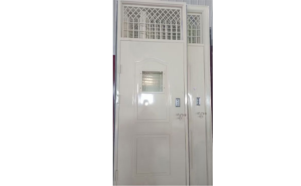 德令哈学校教室门