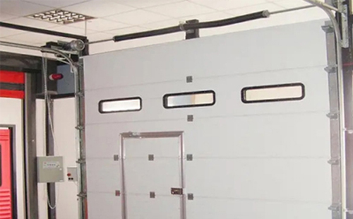 德令哈工业提升门的安装方法